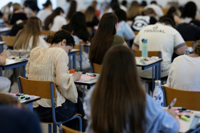 Canicule et bac la France étouffe sous la chaleur