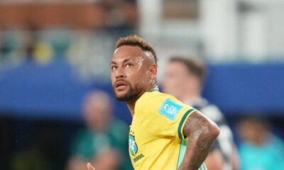 Neymar envoie un maillot à Désiré Doué et le jeune Bleu fond