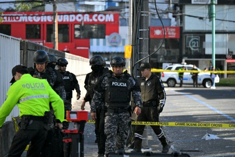 Attentat à Quito une bombe vise un ministère et fait un blessé