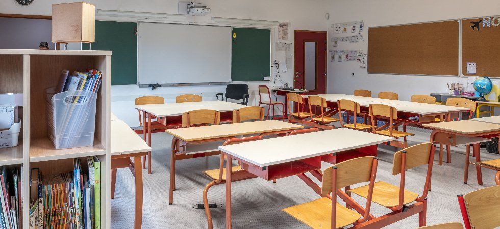 Pourquoi vos enfants cuisent à l'école sans clim, et ce que ça cache