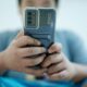 En Suède, le smartphone attendra 13 ans