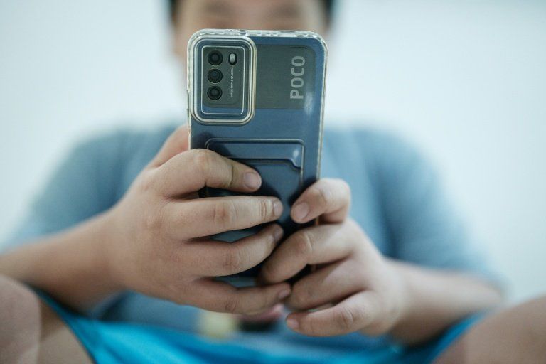 En Suède, le smartphone attendra 13 ans