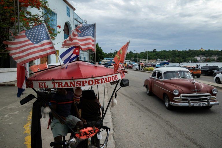 Cuba lance un virage économique, entre excitation et méfiance