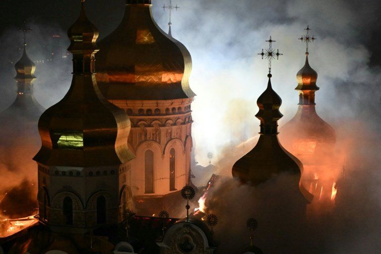 Deux ans pour réparer la cathédrale de Kiev après les bombes russes