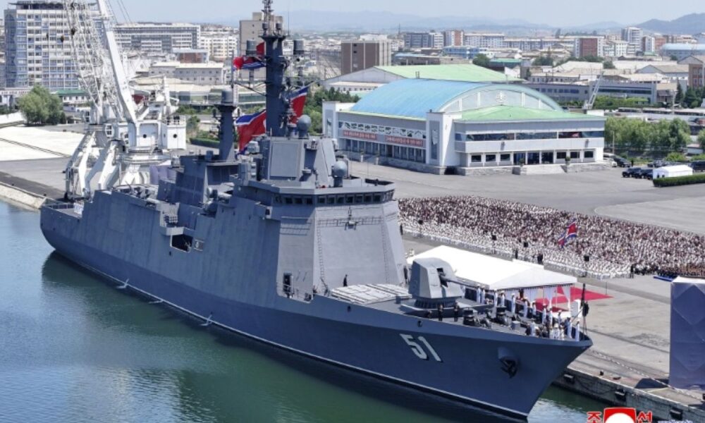 Kim Jong Un promet une marine nucléaire et des navires géants