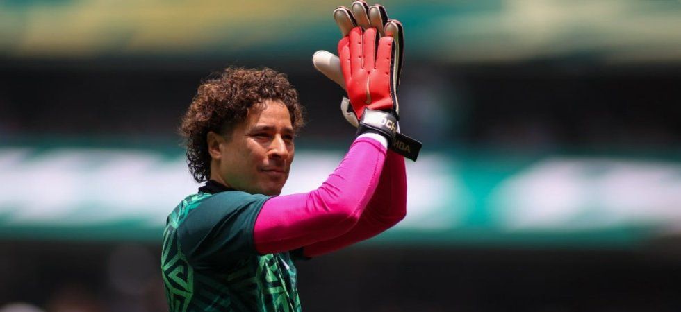 Guillermo Ochoa range les gants après sa sixième Coupe du monde