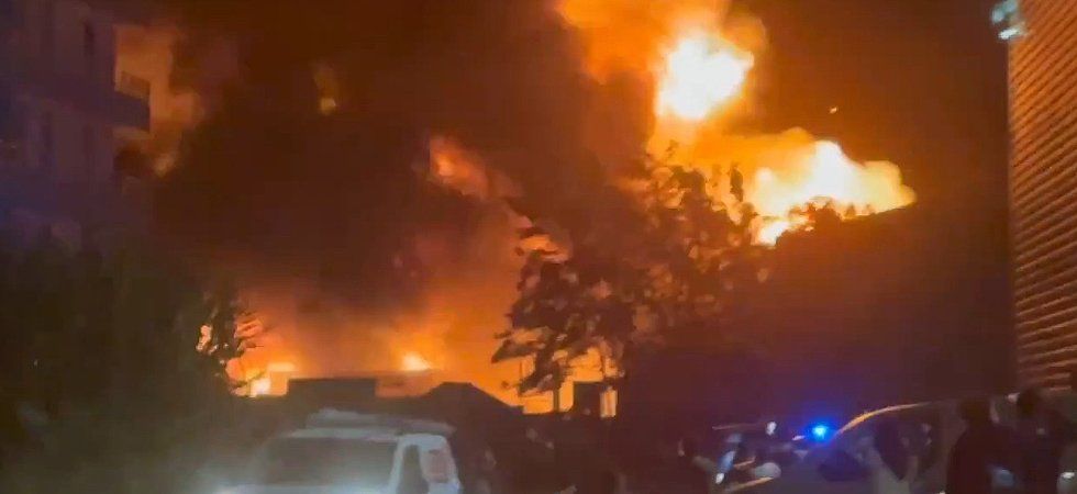 Un incendie spectaculaire fait trembler Villeneuve-Loubet