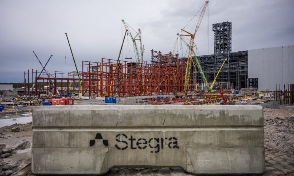 L'acier vert suédois change de mains pour survivre