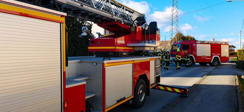Des explosions en série dévorent une discothèque près de Metz