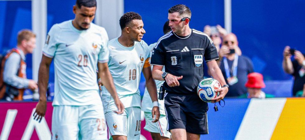 Mbappé donne son brassard à l'arbitre et crée la surprise