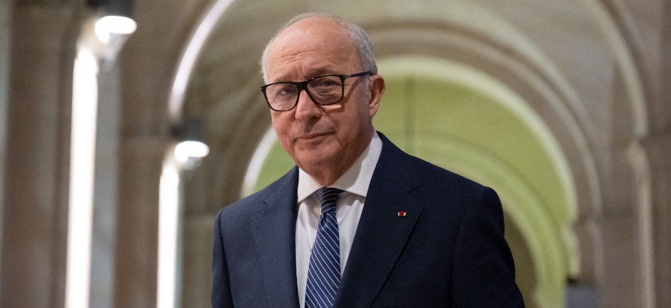 Laurent Fabius troque la politique pour les pinceaux
