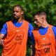 Les Bleus peaufinent leur équipe avant les 16es