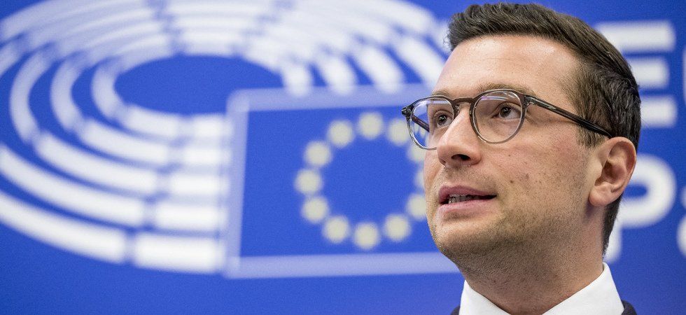 Anticor veut qu'un juge enquête sur Jordan Bardella pour des assistants parlementaires