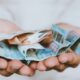 Les Français préfèrent le porte-monnaie au temps libre