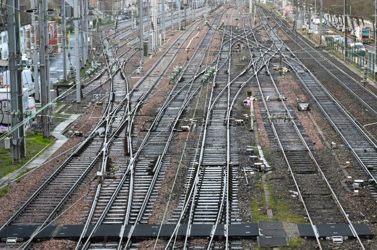La SNCF prête à supprimer encore des trains si la canicule s'aggrave
