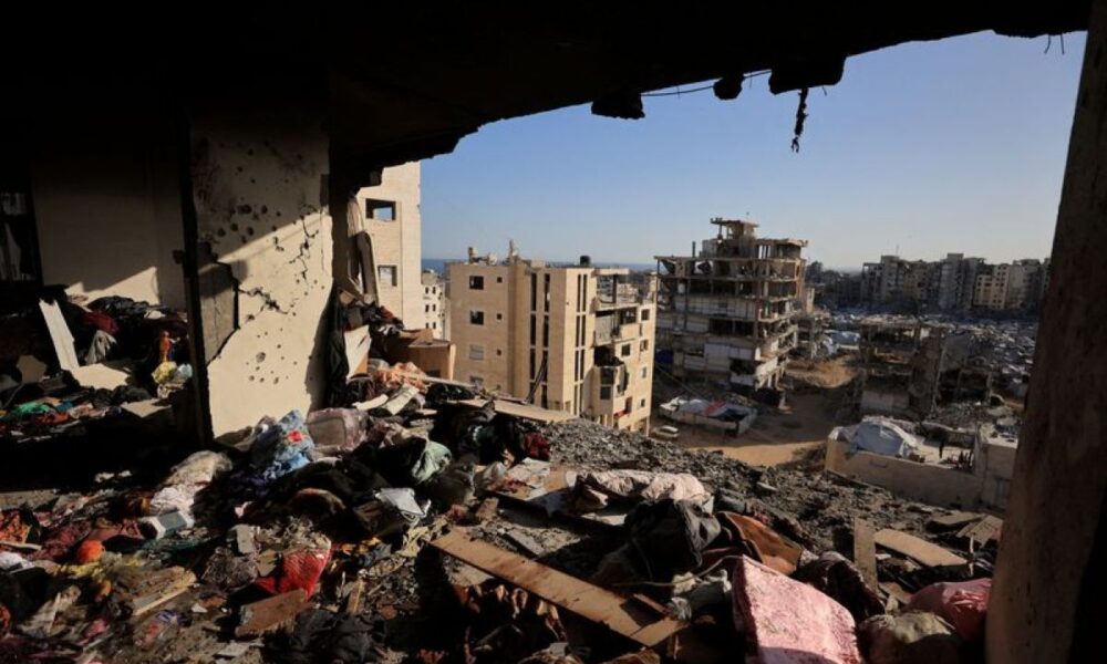 Une fillette seule rescapée d'un bombardement nocturne à Gaza