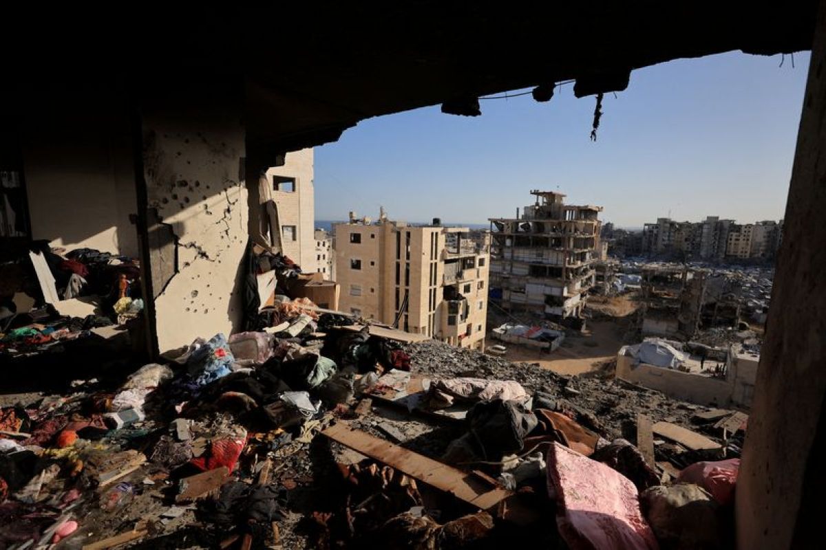 Une fillette seule rescapée d'un bombardement nocturne à Gaza
