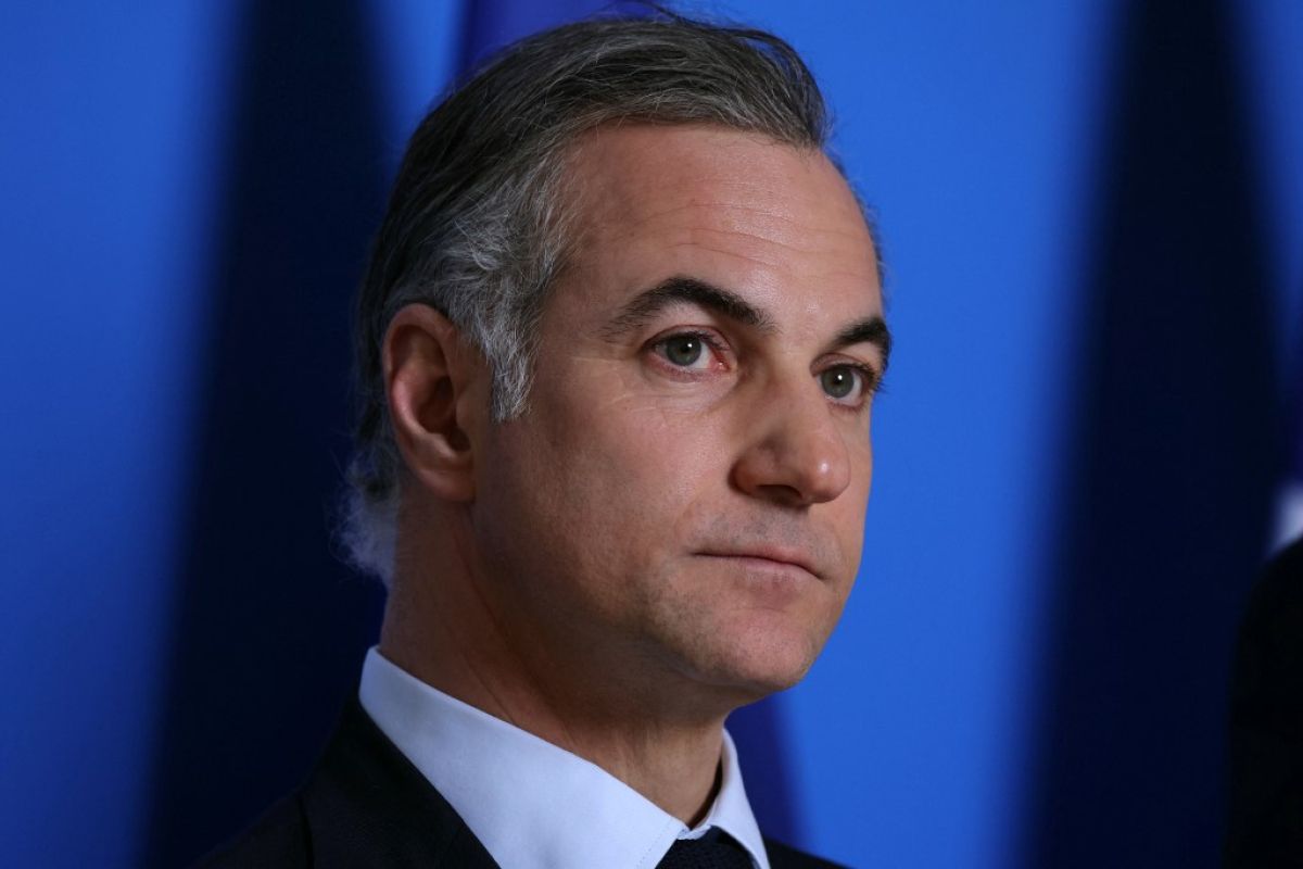 Il rempile à l'unanimité à la tête d'un géant bancaire français