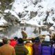 Les macaques des sources chaudes étouffés par les touristes le parc japonais plafonne les visites
