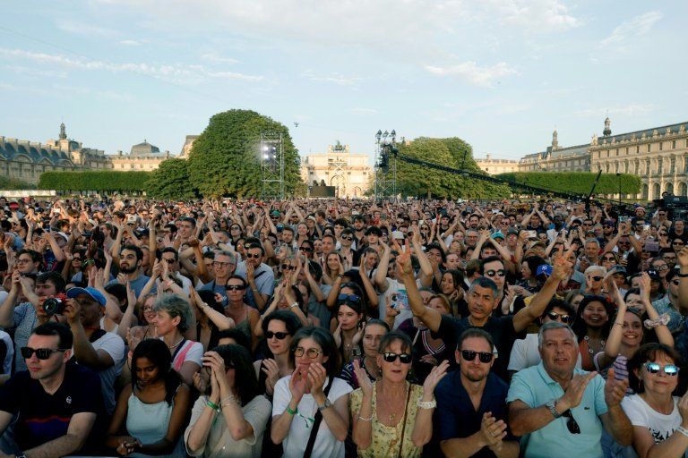 Les Anglais débarquent en masse à Paris pour la Fête de la musique