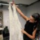 La dentelle fait son grand retour dans la mode, entre héritage et seconde vie