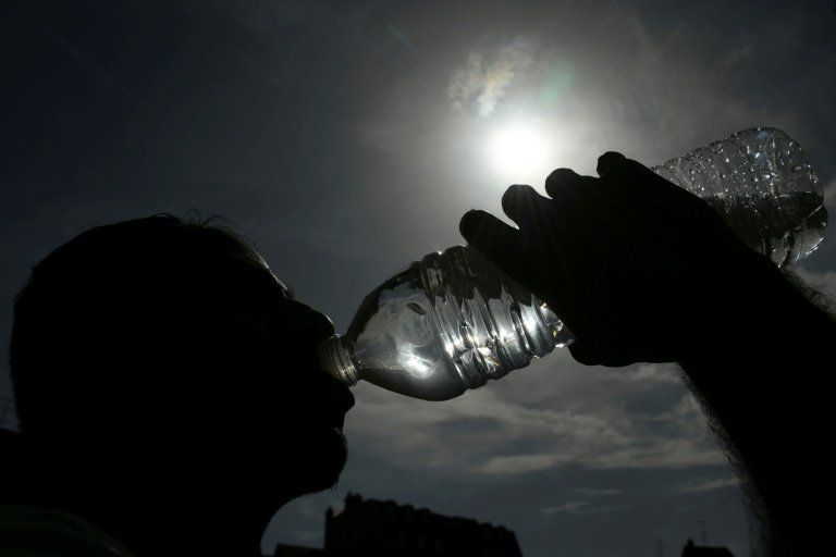 La France suffoque sous la canicule 40 degrés en ligne de mire