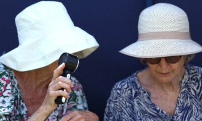La canicule lâche un peu de lest mais 61 départements restent en surchauffe vendredi