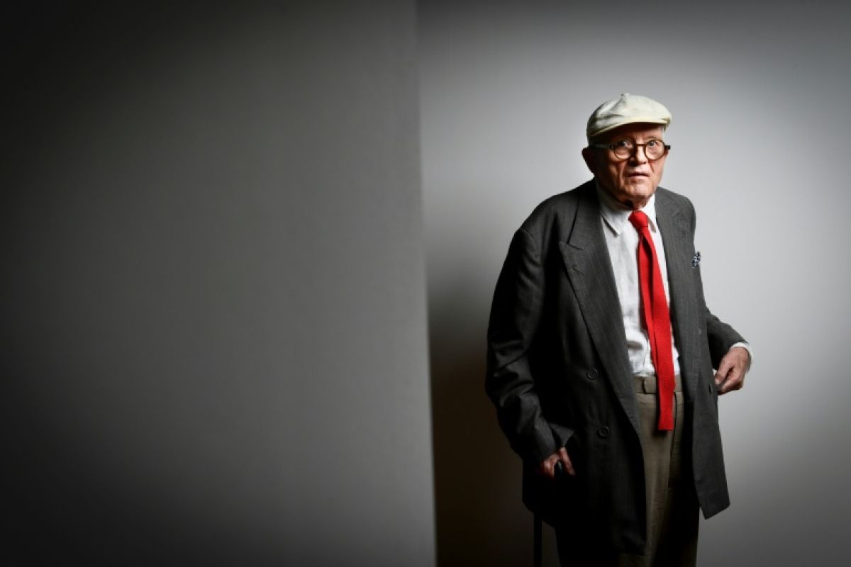 David Hockney, le peintre qui a transformé les piscines en chefs-d'œuvre, s'est éteint à 88 ans