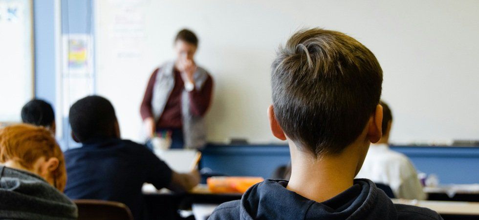 Des salles de classe à 35 degrés, des profs crient à la maltraitance