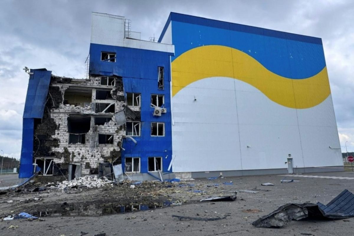 Un sommet de crise à Londres pendant que les bombes russes tombent sur l’Ukraine