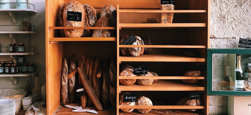 Il refuse de licencier son boulanger sans papiers, sa boutique fermée 10 jours