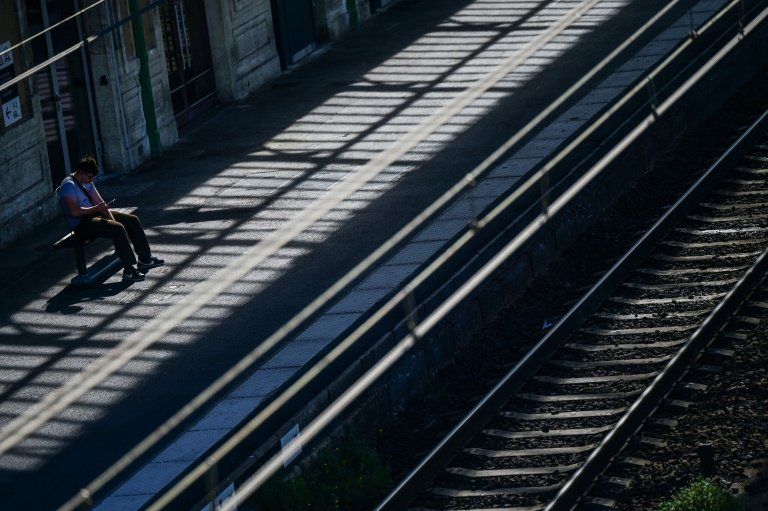 Négociations prolongées et prime exceptionnelle la SNCF revoit sa copie