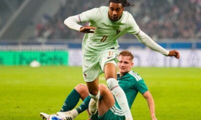 Michael Olise claque un triplé, la France dompte l'Irlande du Nord