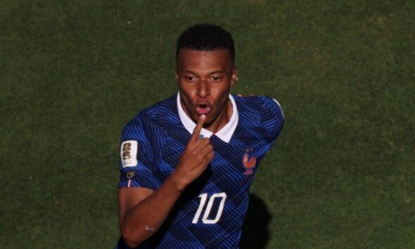 Mbappé écrit sa légende et en veut encore plus