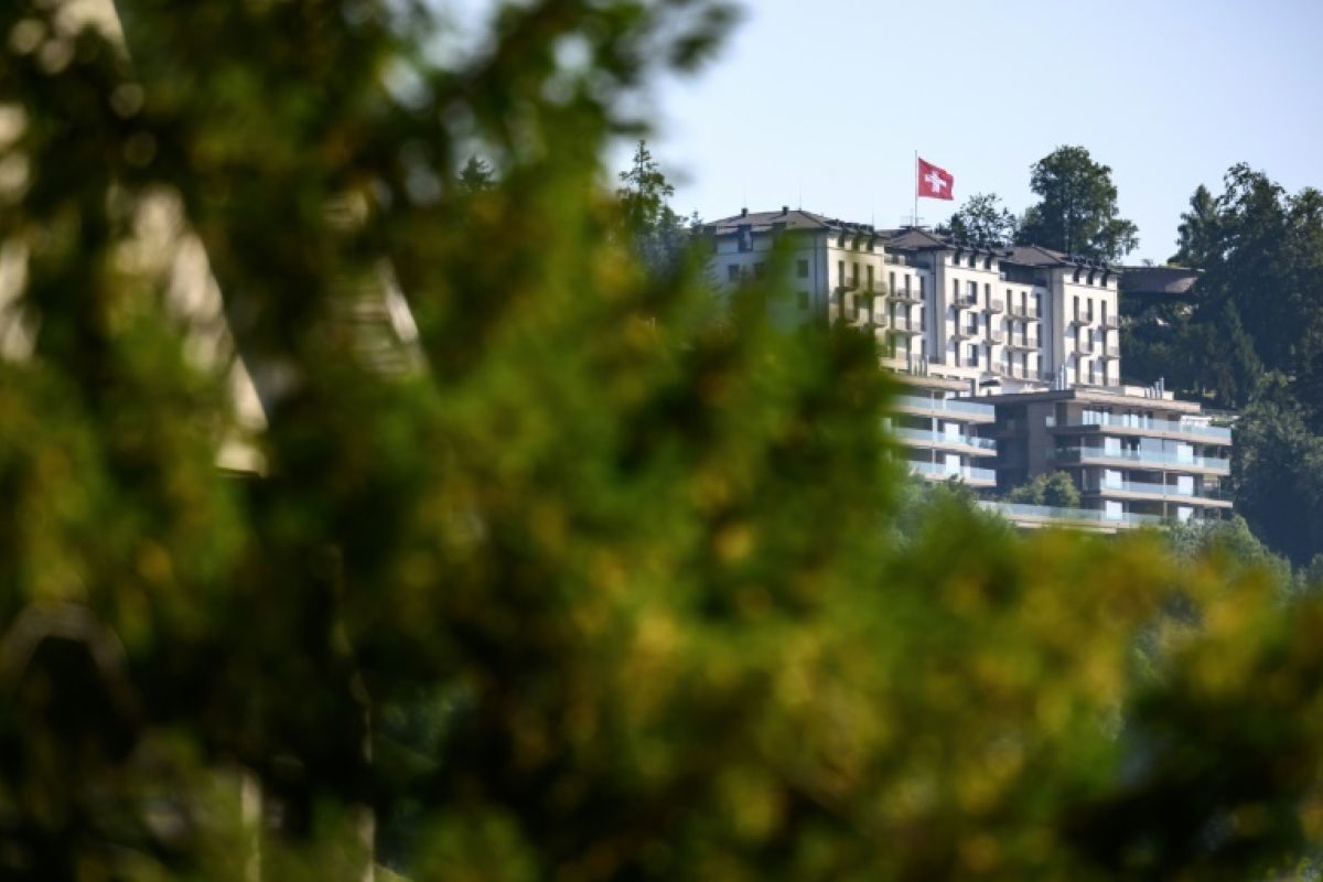 Iran États-Unis une médiation sous tension en Suisse pour arrêter la guerre