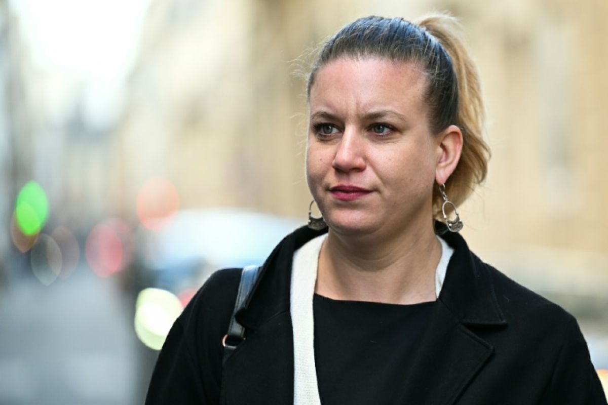 Panot accuse Darmanin de "clochardisation de la justice"