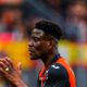 L'OM prêt à tout pour ce latéral star, mais un rival de Ligue 2 peut lui voler la place