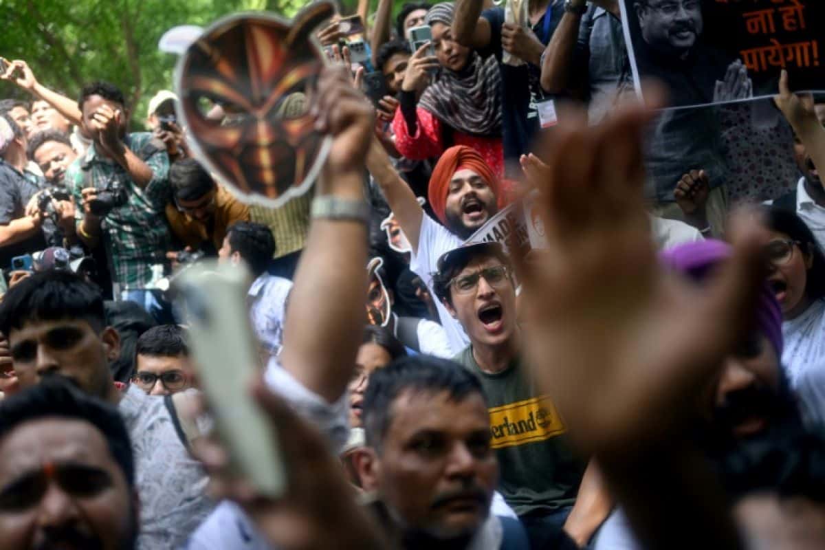 « On est des cafards et on n’a peur de rien » : en Inde, la jeunesse se rebelle après une insulte du juge suprême