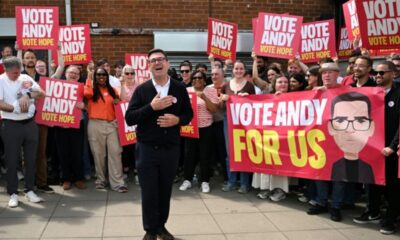 Andy Burnham frappe fort et se pose en successeur de Starmer