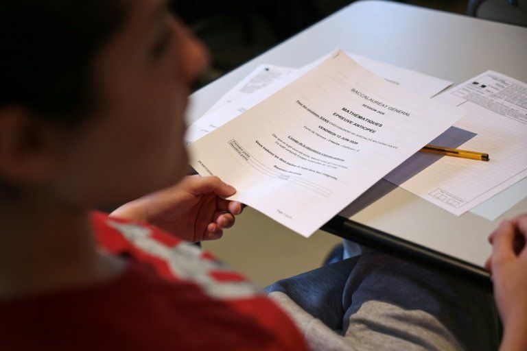 Des maths sans calculette pour tous les premières : les premiers retours des lycéens