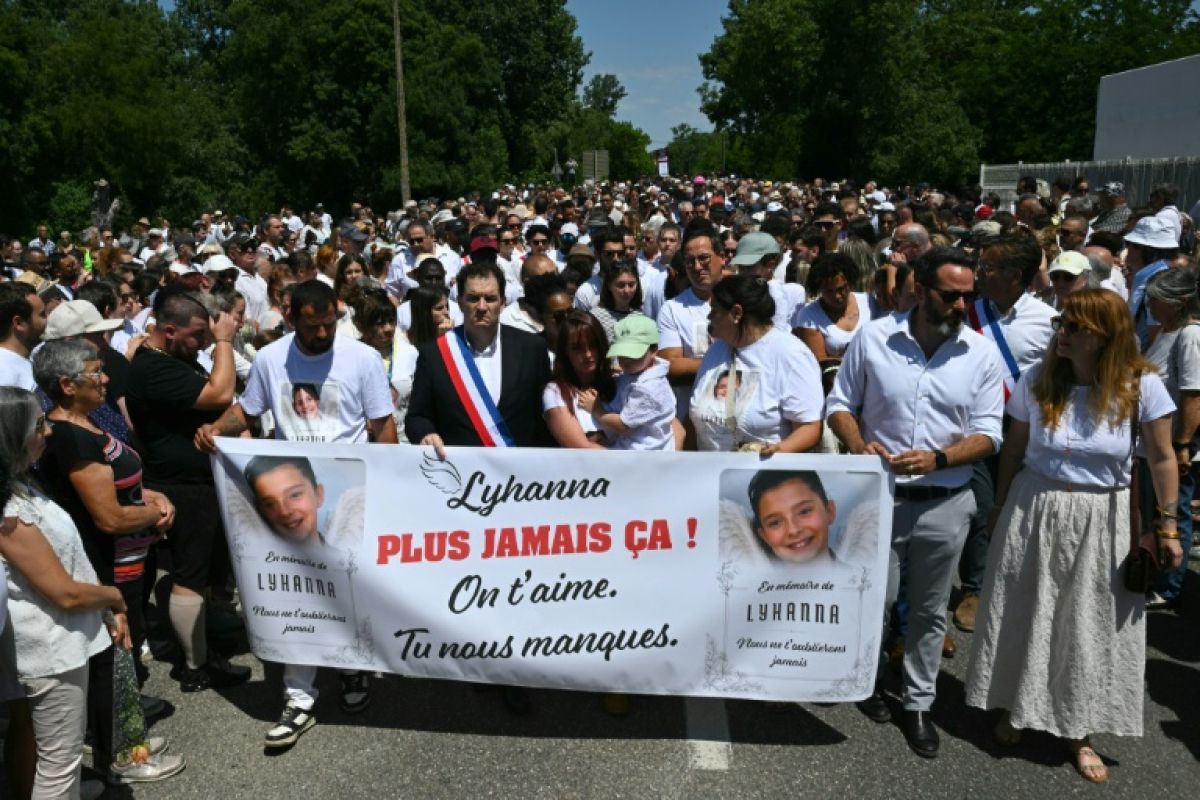 6000 personnes marchent pour Lyhanna, la justice pointée du doigt