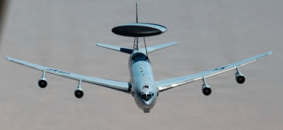 Un avion militaire a tourné en rond dans le ciel lyonnais pendant plus de sept heures