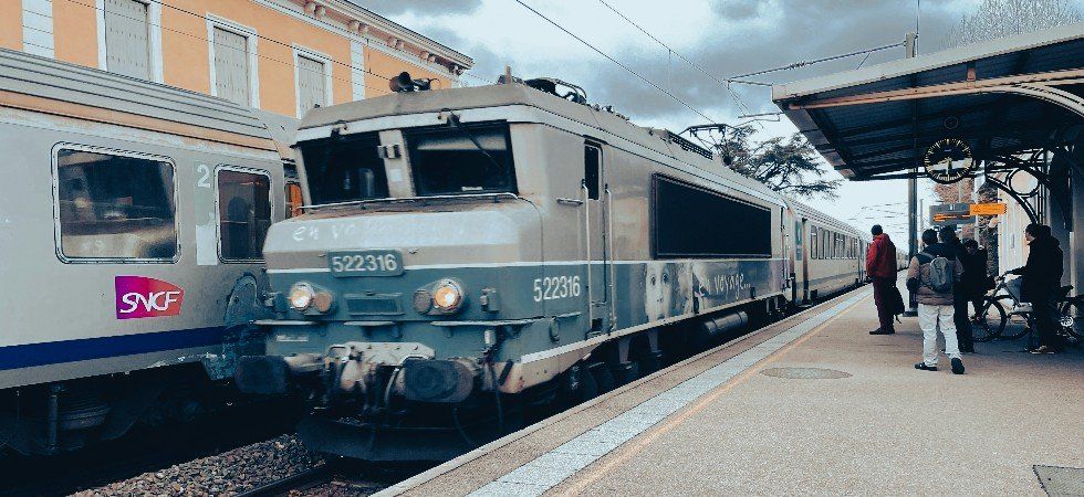 Huit heures de retard sur la ligne Paris-Clermont après une nouvelle panne