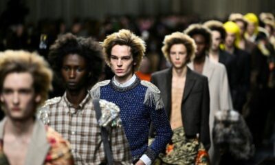 Sous les projecteurs, l'envers du décor des mannequins de la Fashion Week