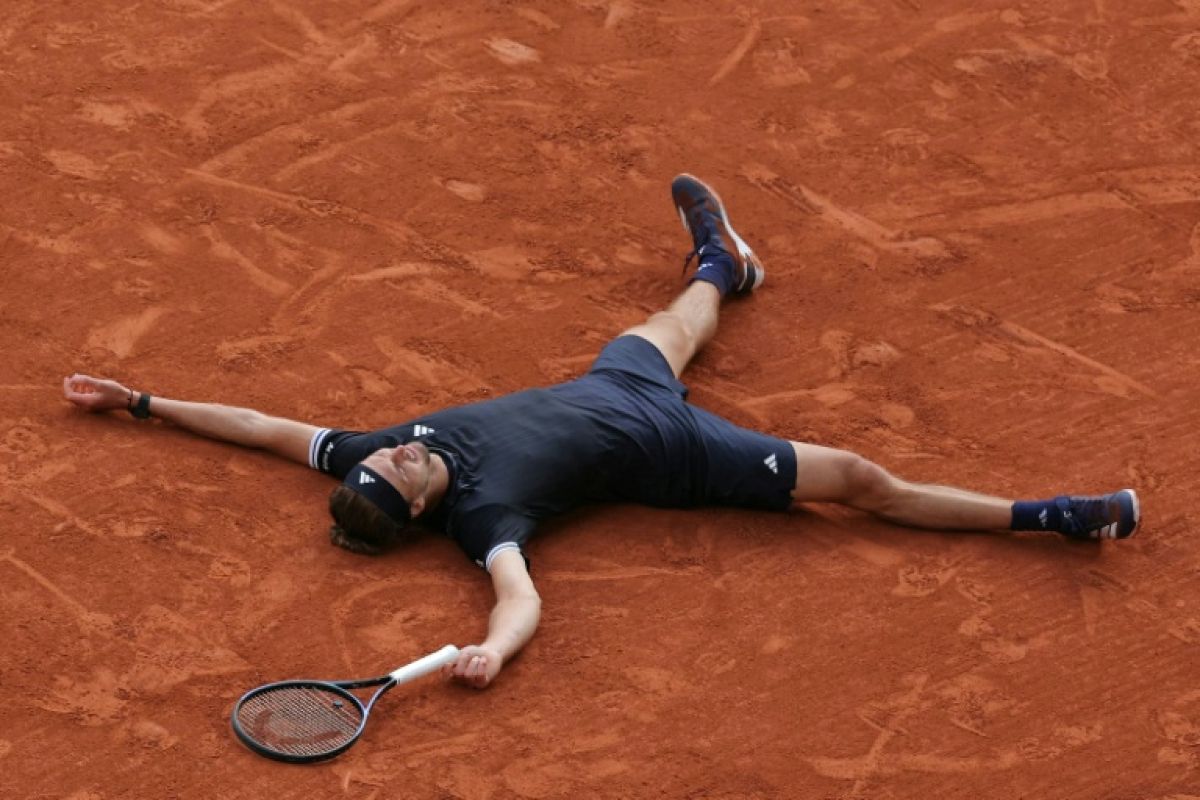 Zverev brise la malédiction et décroche enfin Roland-Garros