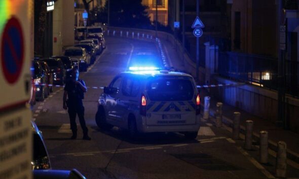 Monaco frappée par une première attaque au colis piégé, un oligarque ukrainien blessé