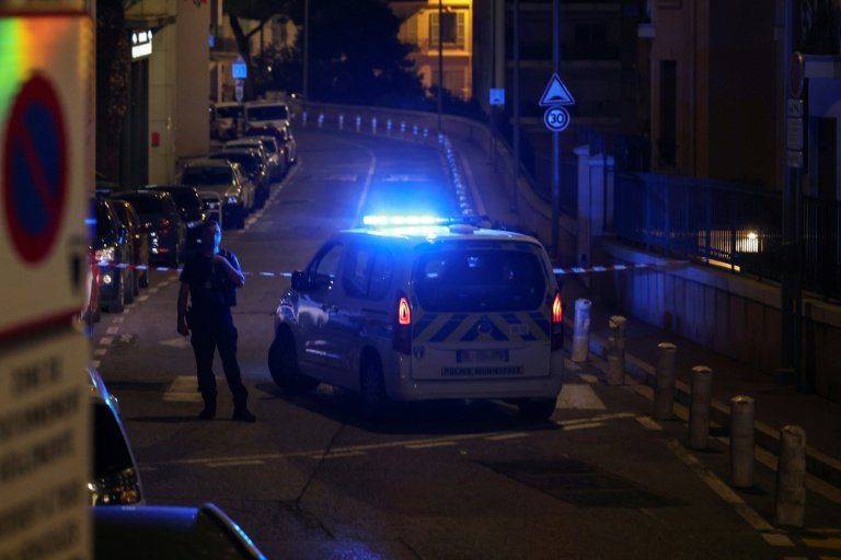 Monaco frappée par une première attaque au colis piégé, un oligarque ukrainien blessé