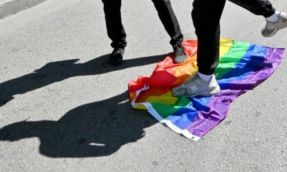 Ils meurent pour leur pays mais leur amour n’existe pas aux yeux de la loi