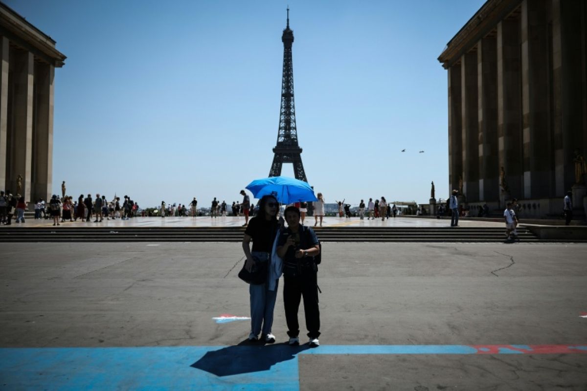 La France suffoque déjà à 40°C, l'alerte canicule gagne 53 départements