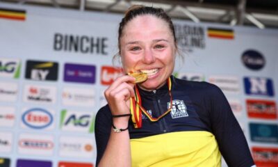 Justine Ghekiere demande la main de sa compagne en haut du Ventoux
